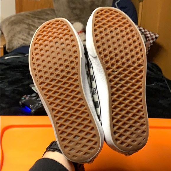 Vans - Picture 3 of 10